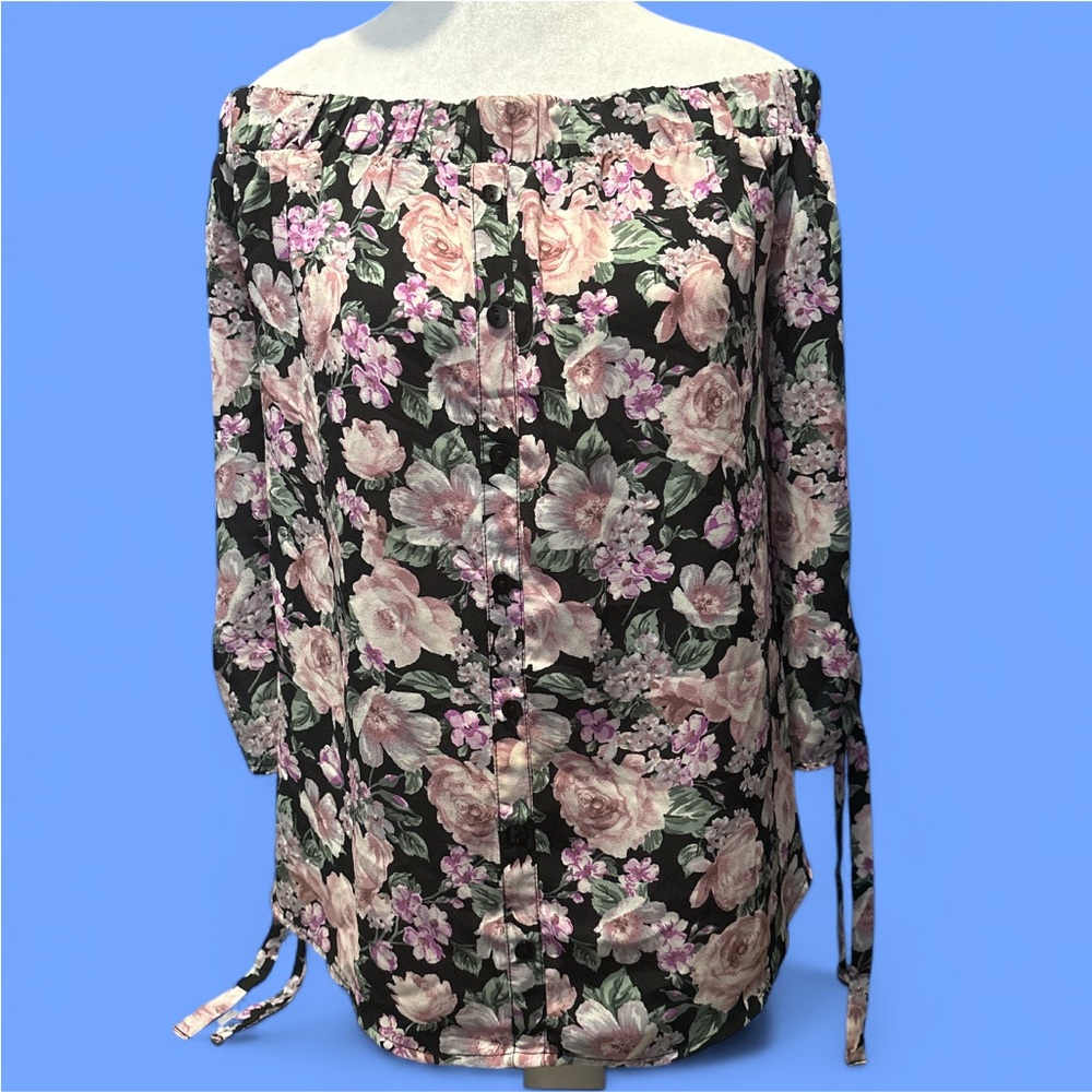 by & by | Cold-Shoulder Blouse